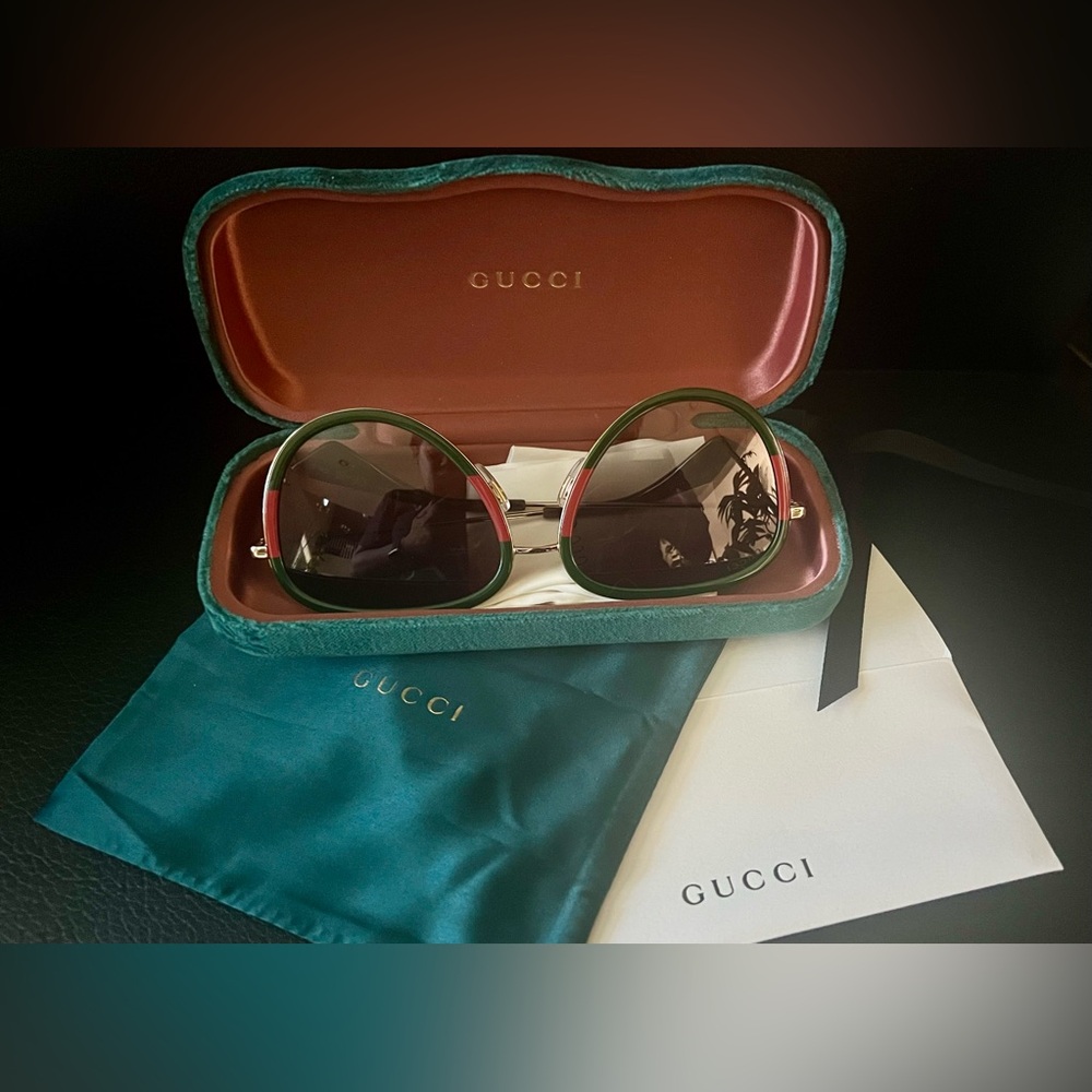Brand New Authentic Gucci Pilot Aviator Sunglasses